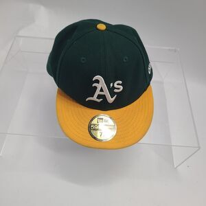 Oakland A's New Era Official On-Field Cap Fitted Size 7 1/8 59FIFTY